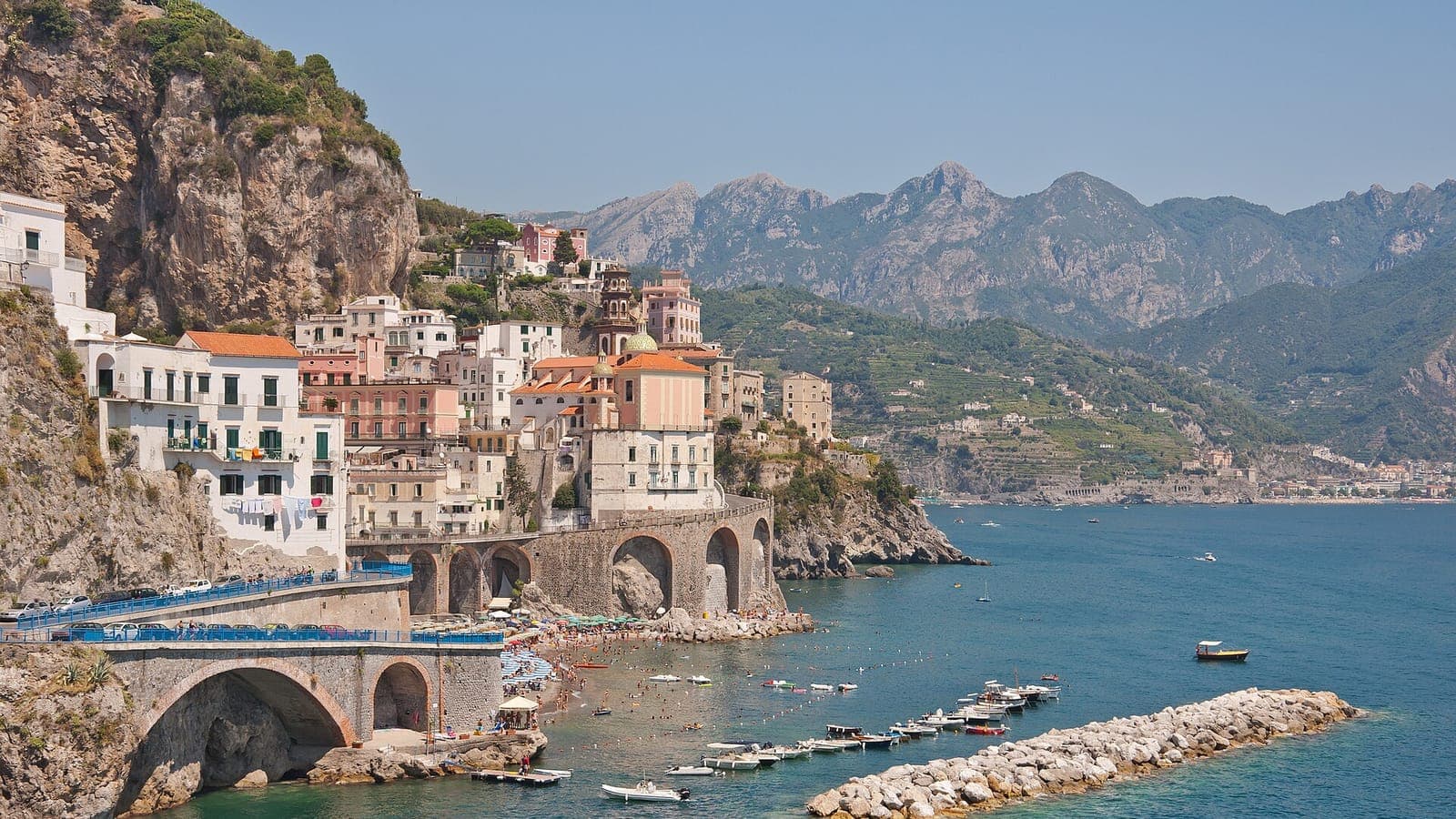 Landschaft und Städte in Italien
